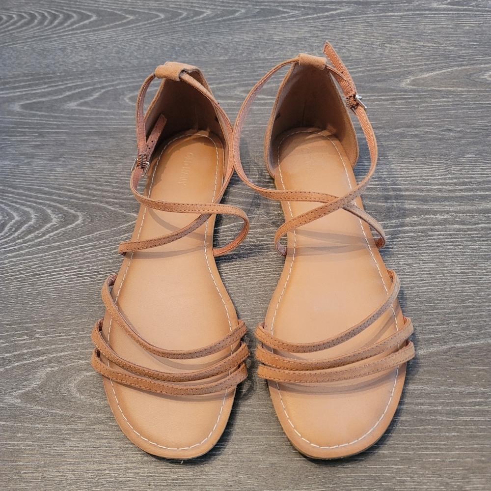 Old Navy Neutral Strap Sandal Size 10